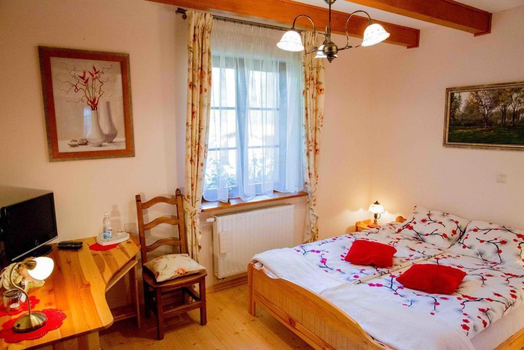 Willa Nad Popradem Bed & Breakfast Piwniczna-Zdroj Екстериор снимка